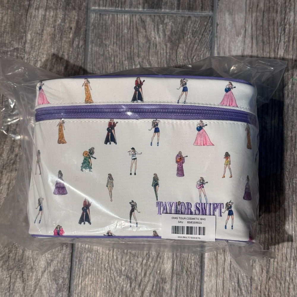 Taylor Swift The Eras Tour Cosmetic Case Makeup Bag NEW IN PACKAGE - Picture 2 of 6